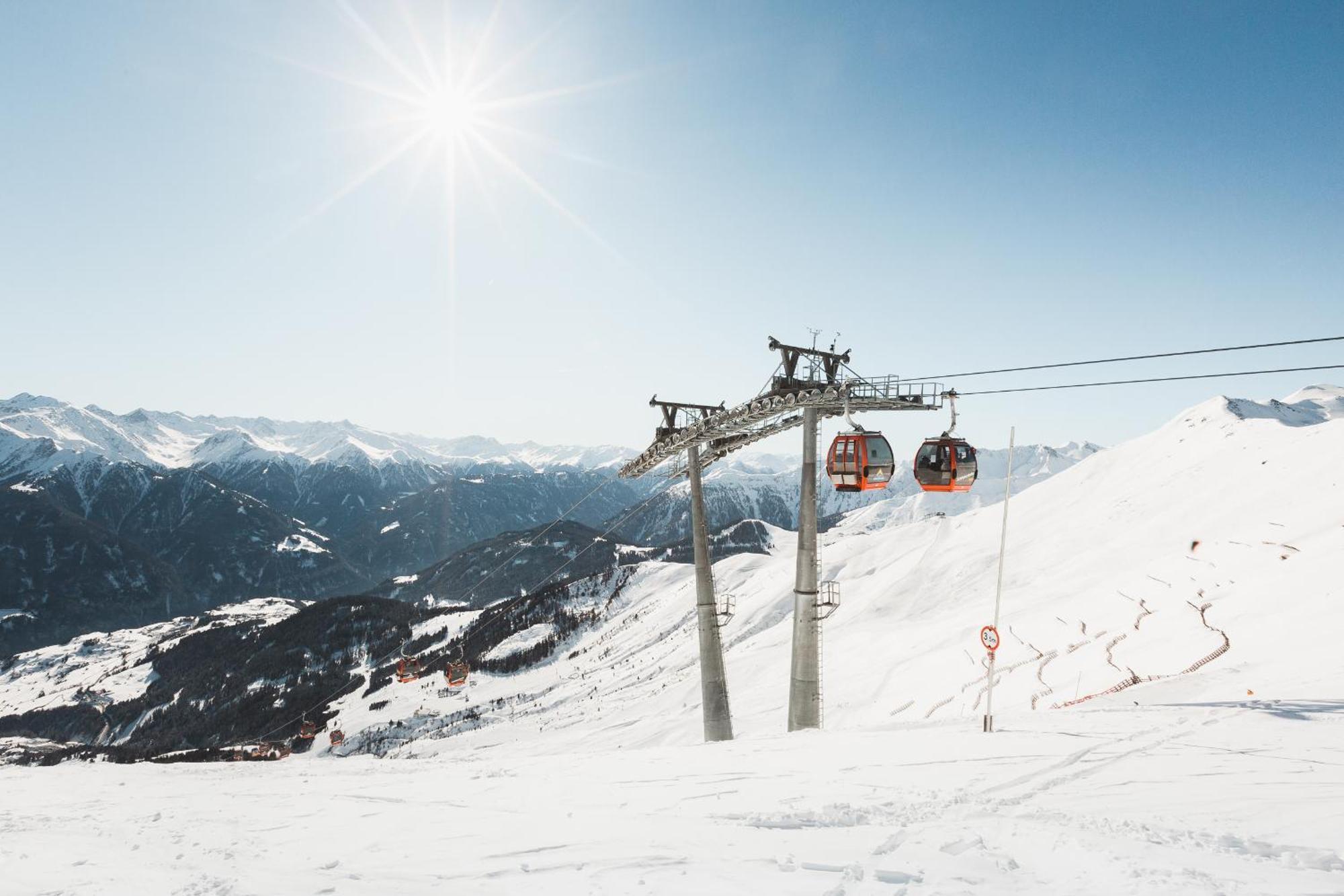 Alpine Resort Goies Superior (Adults Only) لاديس المظهر الخارجي الصورة